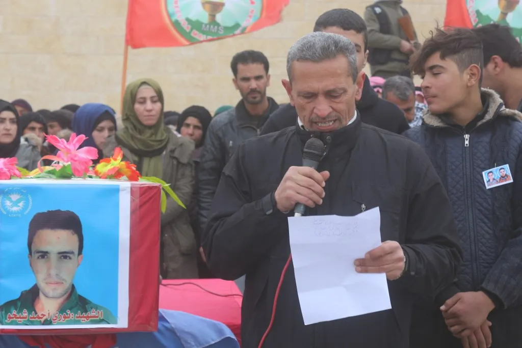 جثمانا شهيدي قوى الأمن الداخلي في منبج يواريا الثرى