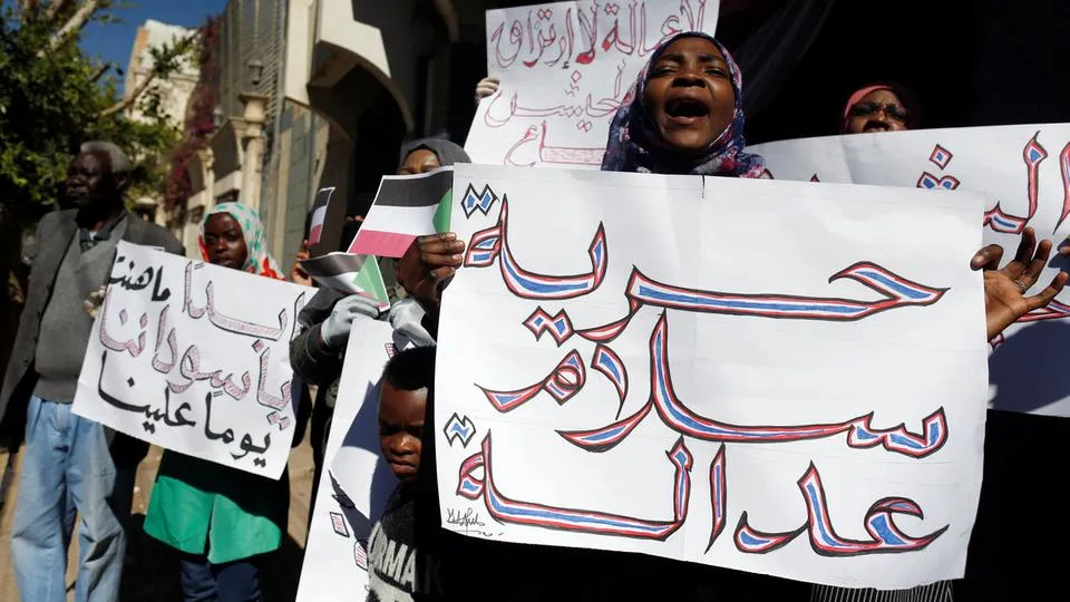 الاحتجاجات تعم السودان والشرطة تطلق الغاز المسيل للدموع