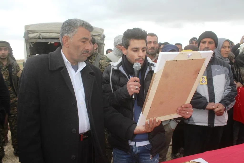 شهداء معركة دحر الإرهاب يوارون الثرى في مسقط رأسهم