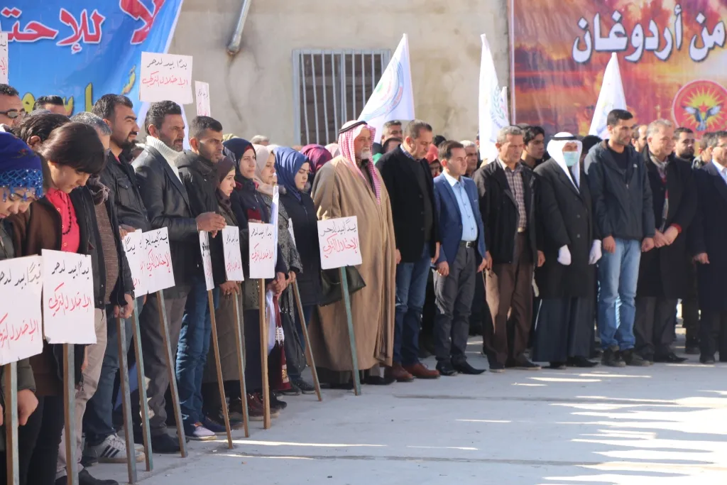 فعاليات مناهضة للاحتلال في  منبج ودير الزور وسط تأكيد على الاستمرار بالمقاومة
