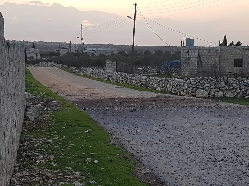 صور وفيديو.. آثار القصف على قرية صوغانكة