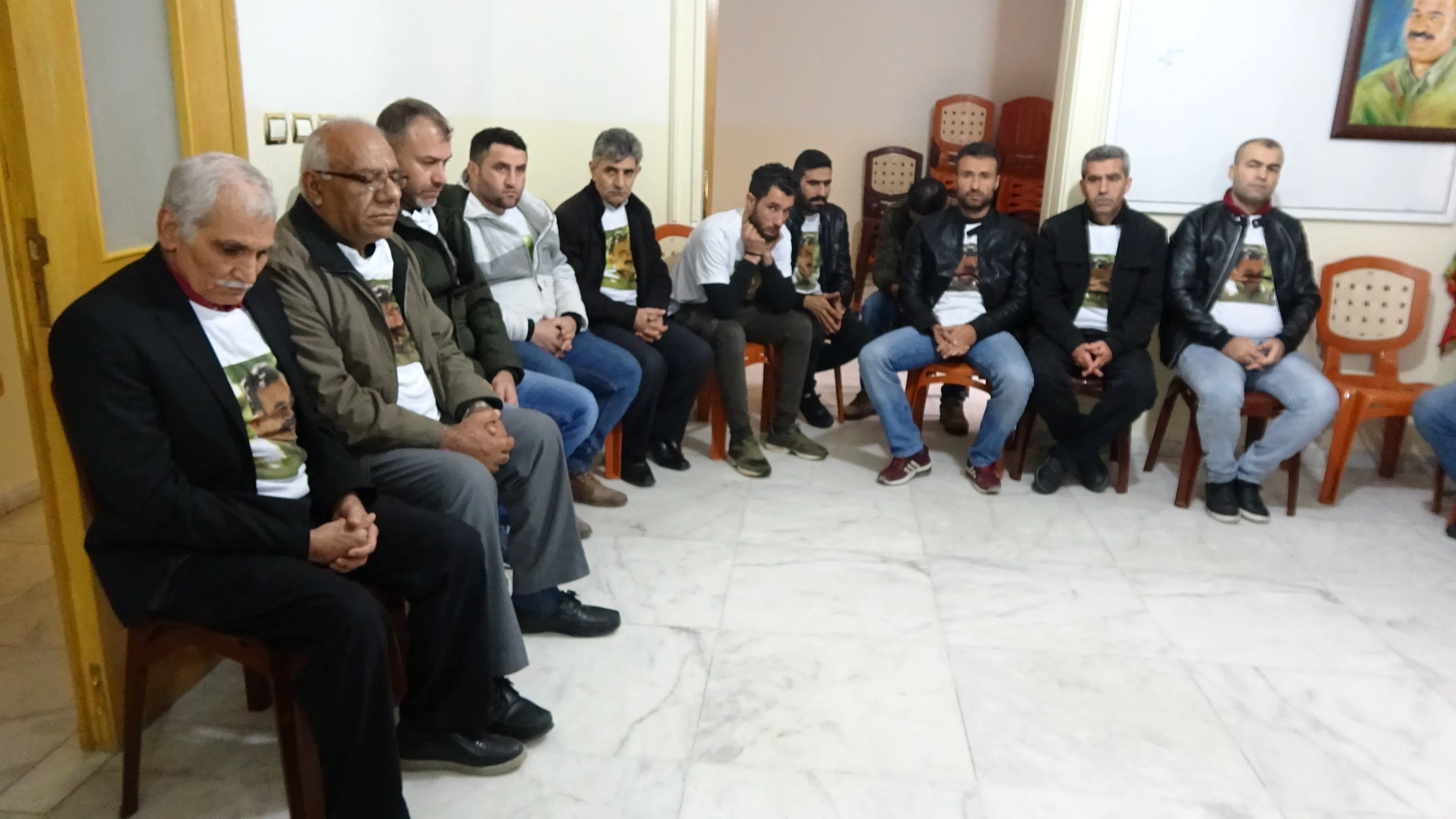 الكردستانيون في لبنان يضربون عن الطعام مطالبين بحرية أوجلان