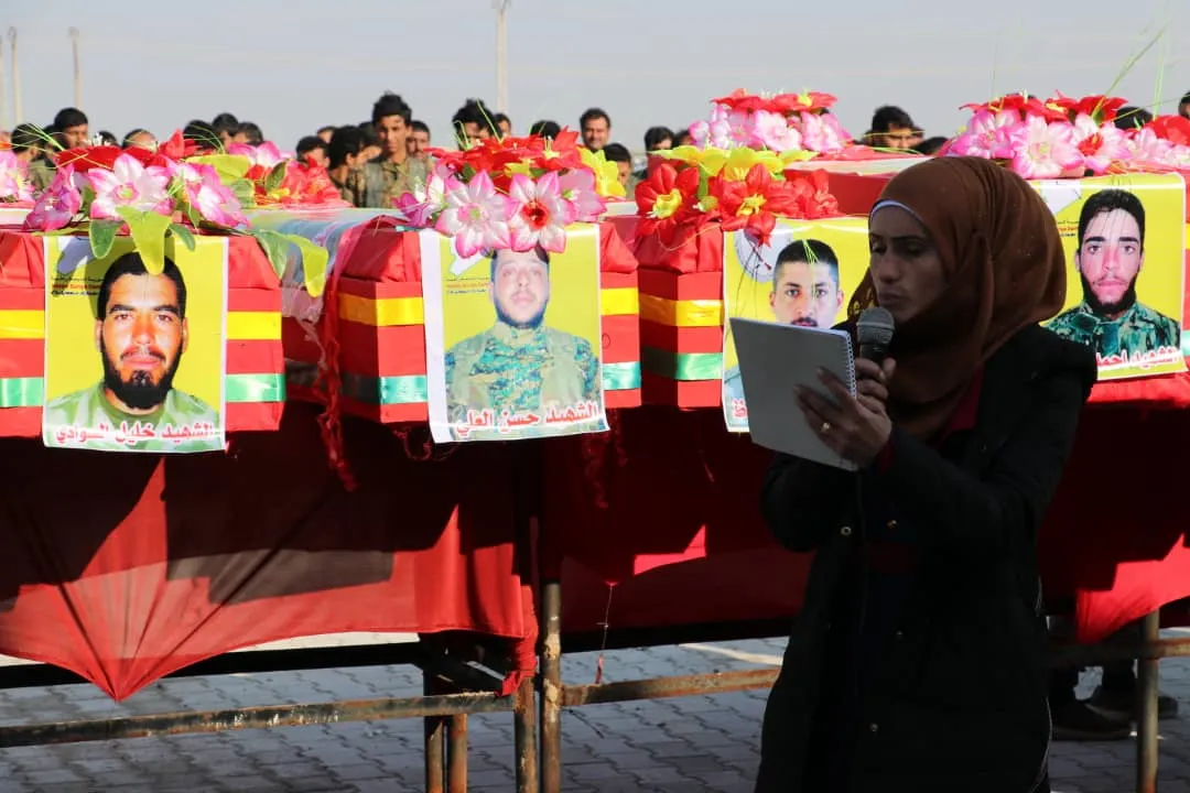 في مراسم الشهداء: مستعدون لتقديم الغالي والنفيس