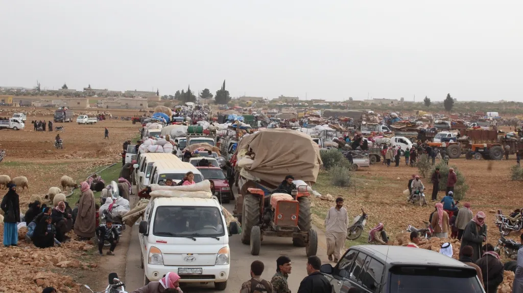 آلاف النازحين في منبج يرفضون العودة لمناطقهم المحتلة من قبل تركيا