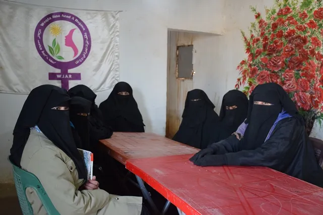 وقف المرأة الحرة يساعد النساء النازحات على التخلص من أزماتهن النفسية
