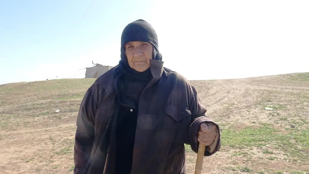 نساء وأطفال مخيم تل البيعة ويعرب: لقد قتلنا البرد