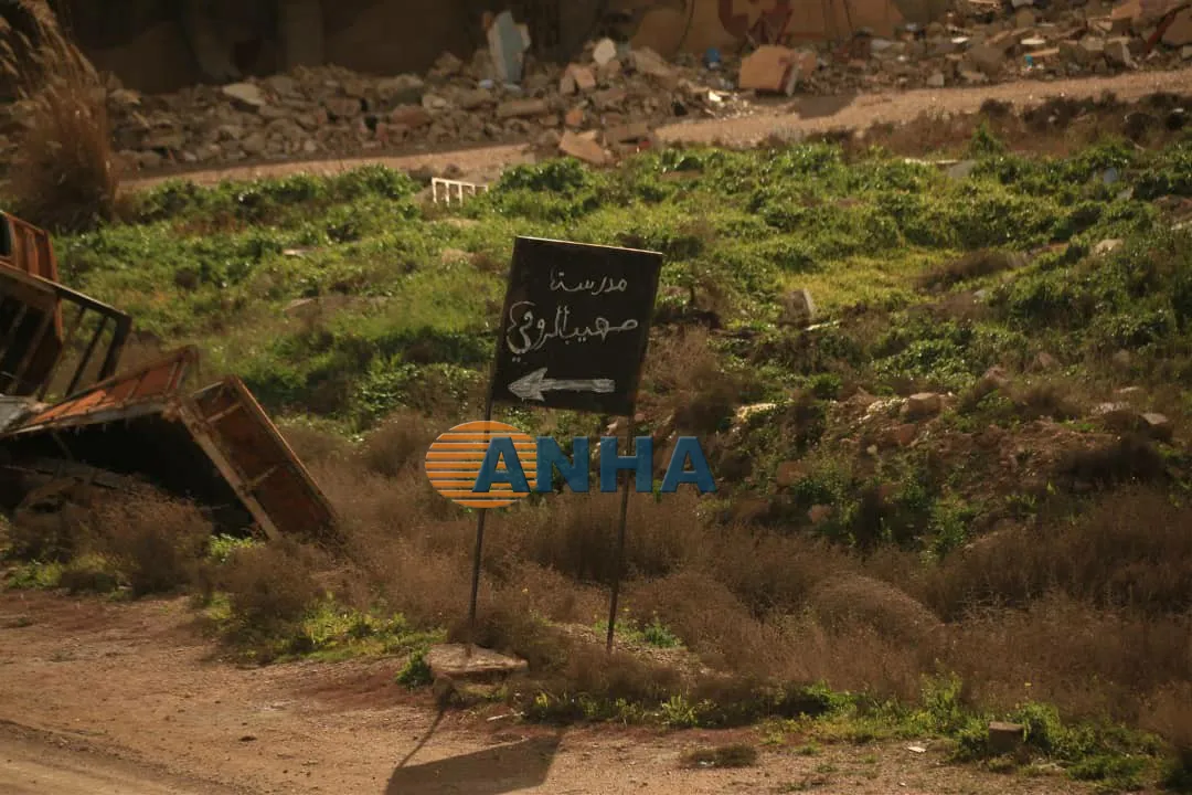  قيادي: داعش يستخدم المدنيين كدروع في آخر نقطة يسيطرون عليها
