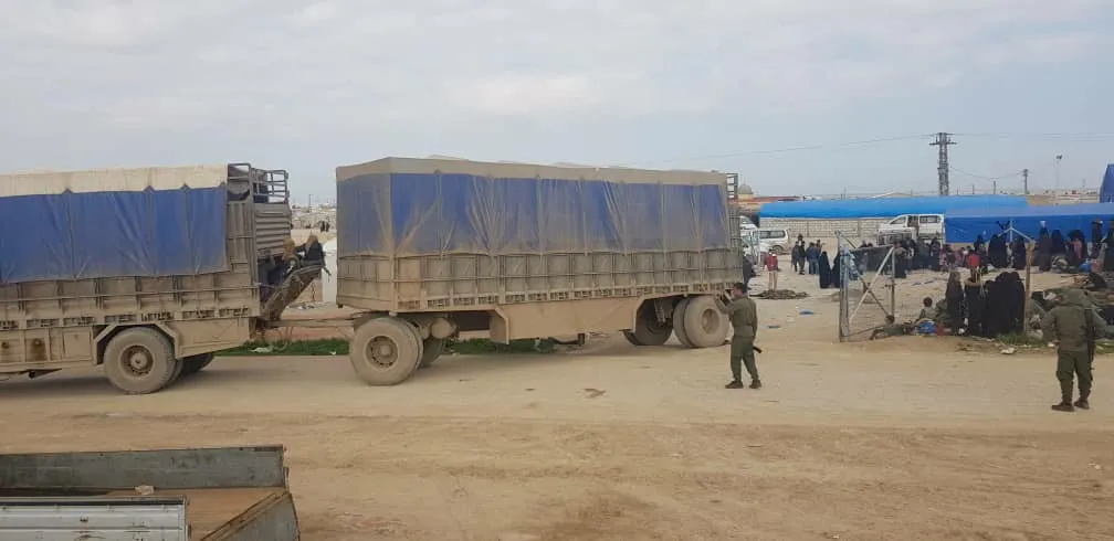 ألفي شخص من عوائل المرتزقة يصلون لمخيم الهول