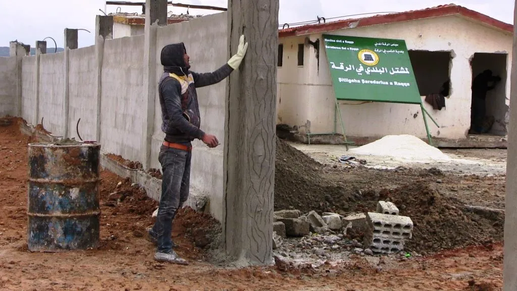 إنشاء مشتل زراعي لتعويض المساحات الخضراء