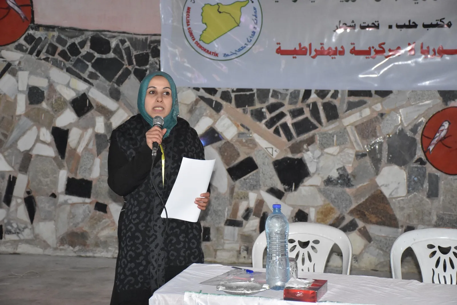 تحت شعار "نحو سوريا لا مركزية ديمقراطية" انطلق المنتدى الحواري في حلب