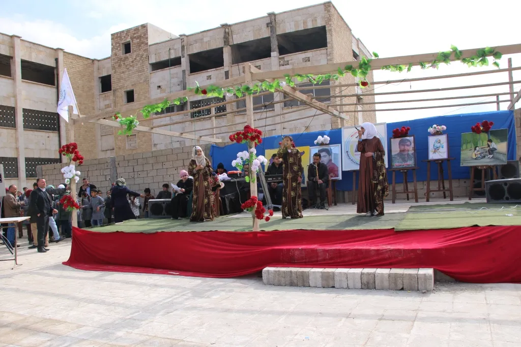 تنظيم مهرجان للأنشطة المدرسية هو الأول لطلاب المدارس في منبج