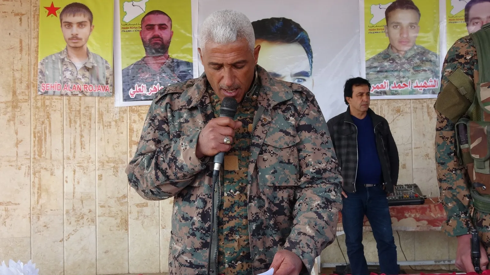 أهالي الحسكة يشيعون شهداء معركة دحر الإرهاب إلى مثواهم الأخير