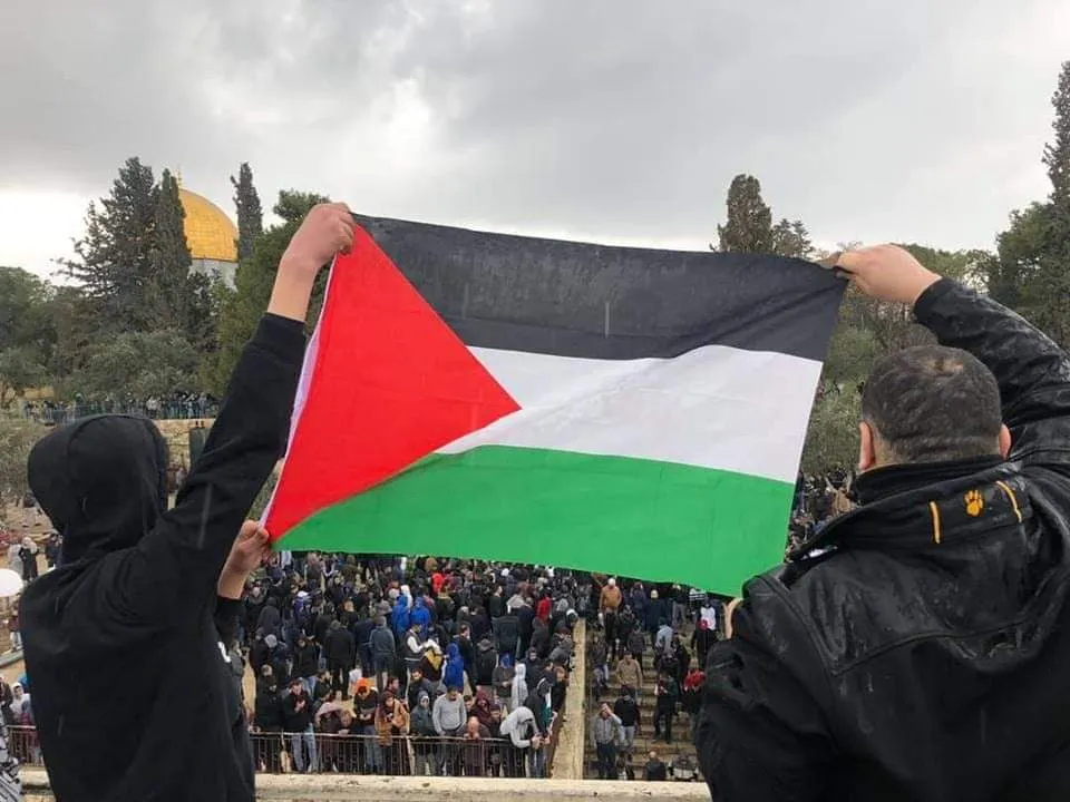 الفلسطينيون يفتحون "باب الرحمة" بالقدس  للمرة الأولى منذ 16عاماً