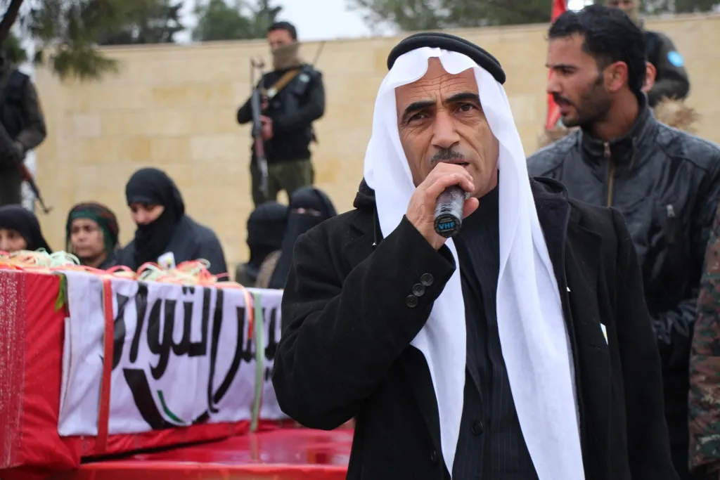 أب في مراسم شهادة ابنه الثالث: بفضل تضحياتهم سنعيش بأمن وسلام