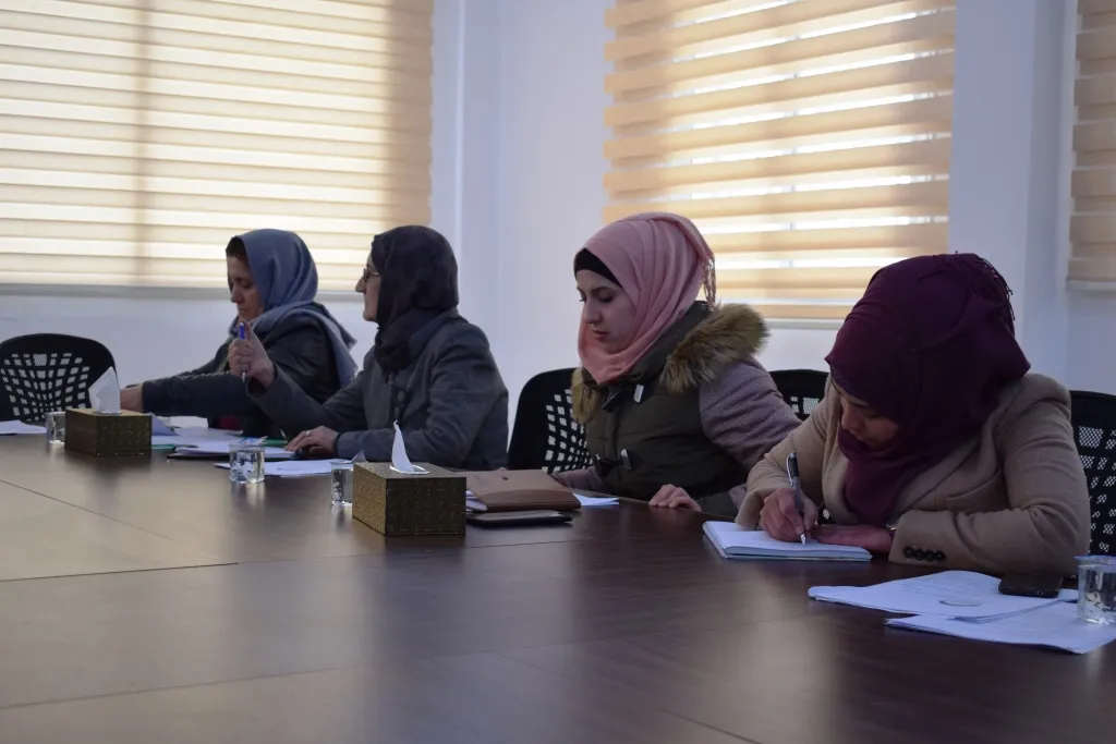 هيئة المرأة تناقش آليات إزالة الفكر الداعشي لدى النساء المحررات حديثاً