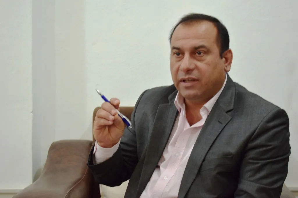 المجلس التنفيذي يشكل لجنة مصغرة لدراسة ومراقبة آلية توزيع المحروقات