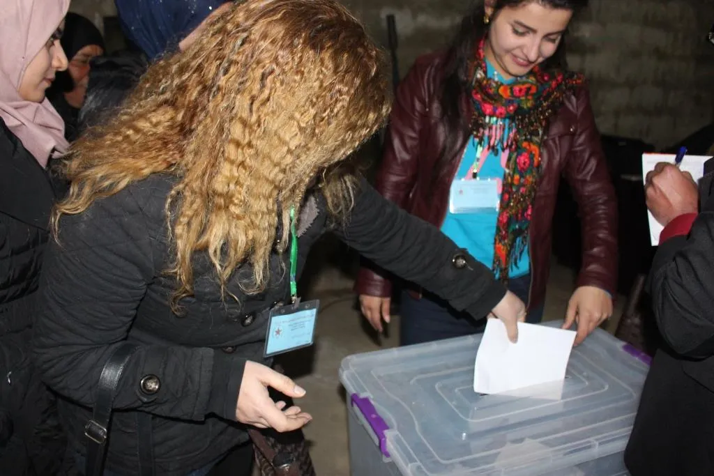 منظمة حزب الاتحاد الديمقراطي PYD تعقد مؤتمرها الأول في تل براك