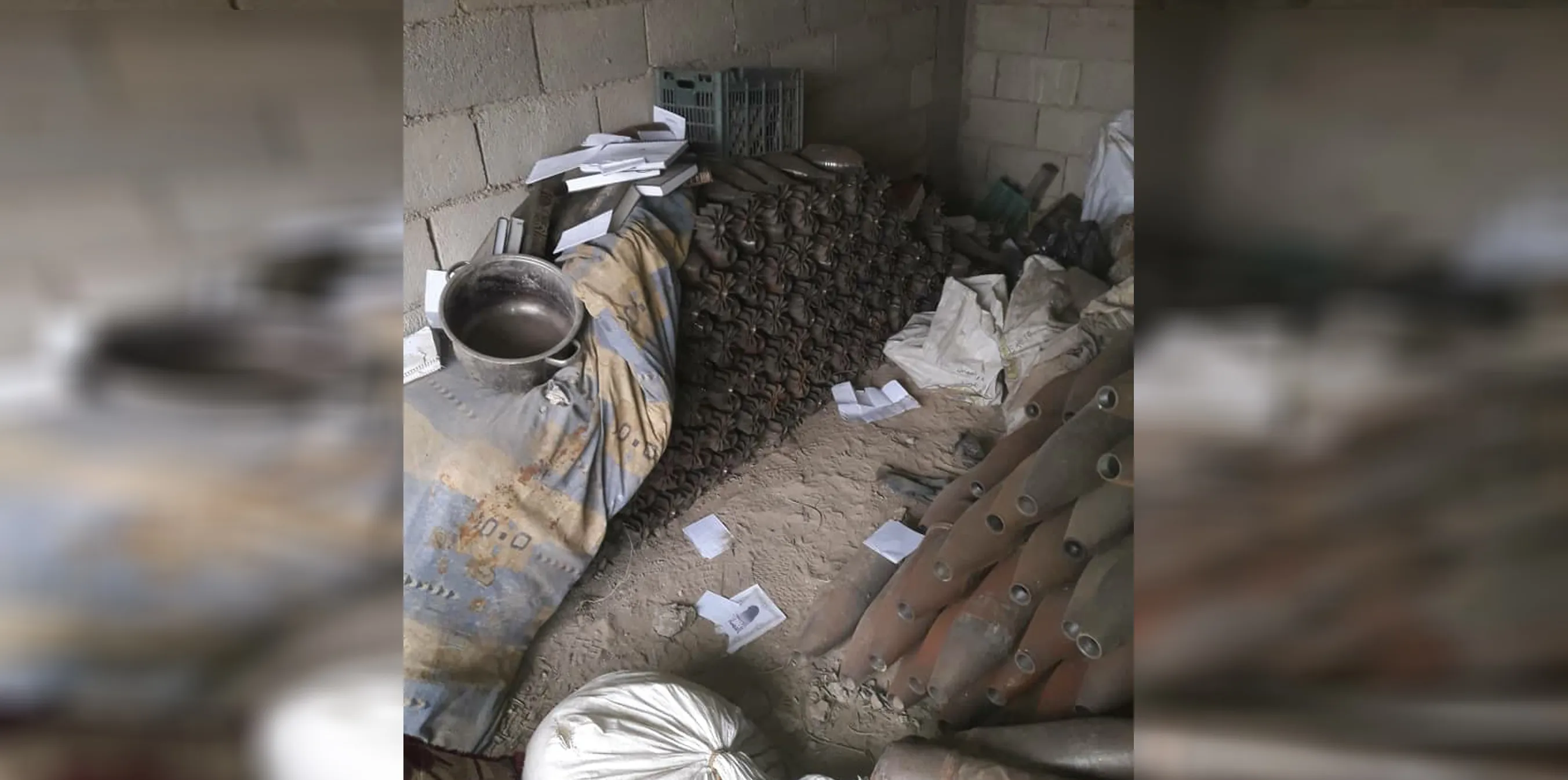 مقاتلو ق س د يستولون على كميات كبيرة  من الأسلحة في الباغوز