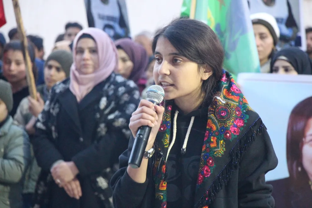 "أوجلان بفكره أستطاع أن يوحد الشعوب ويبني لهم منطلقاً للدفاع عن أنفسهم"