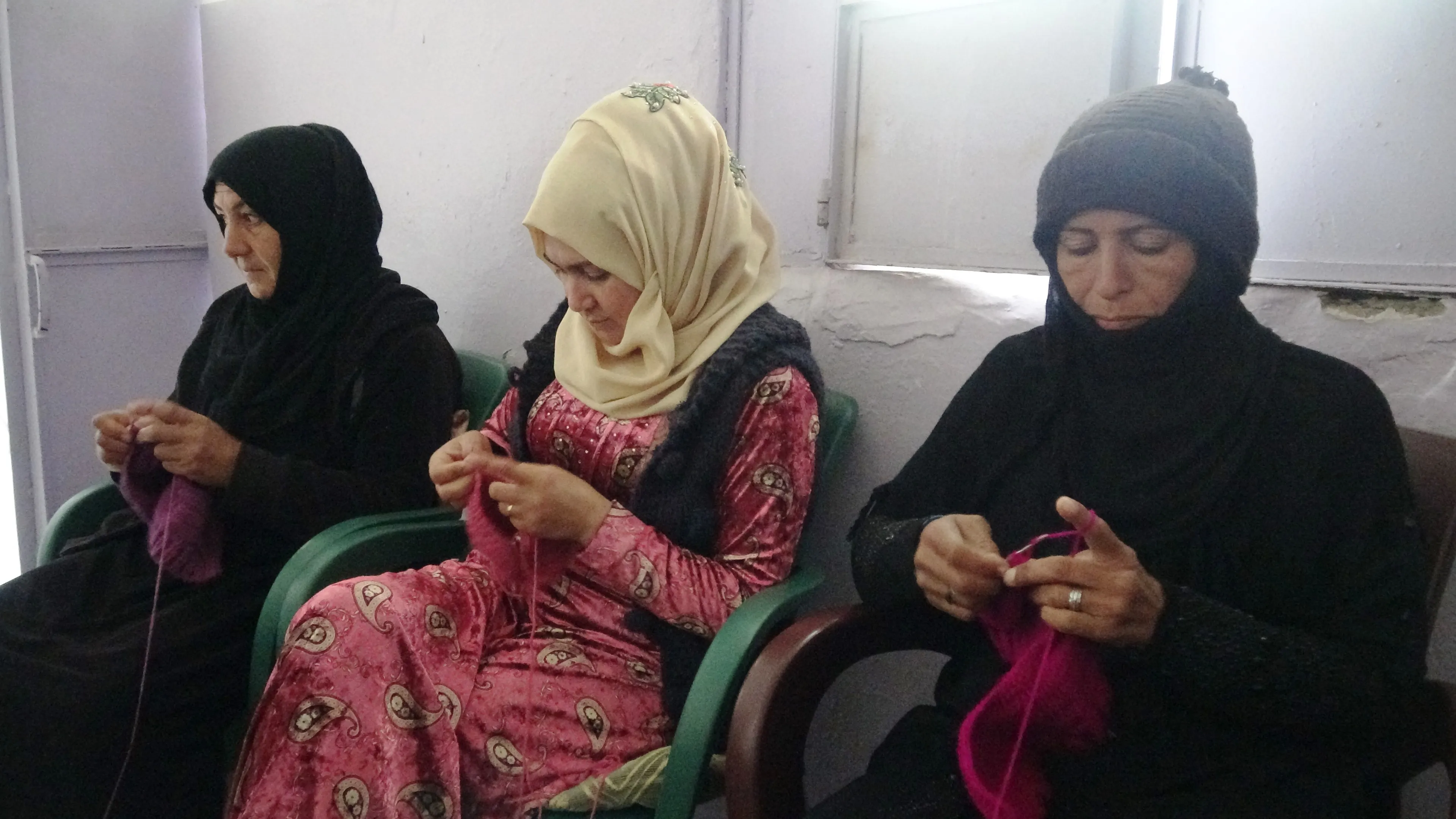 مشاريع إنسانية تفتتحها لجنة المرأة في مجلس الرقة المدني