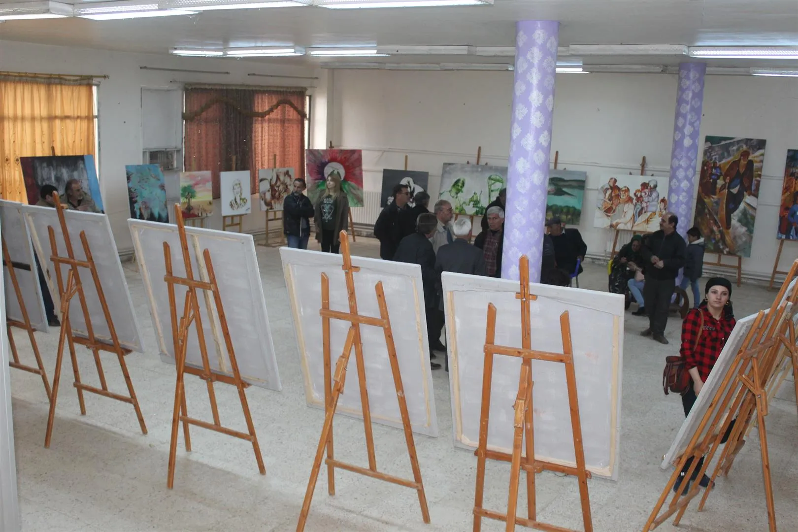 'ريشتنا هي سلاحنا الذي سندافع به عن عفرين'