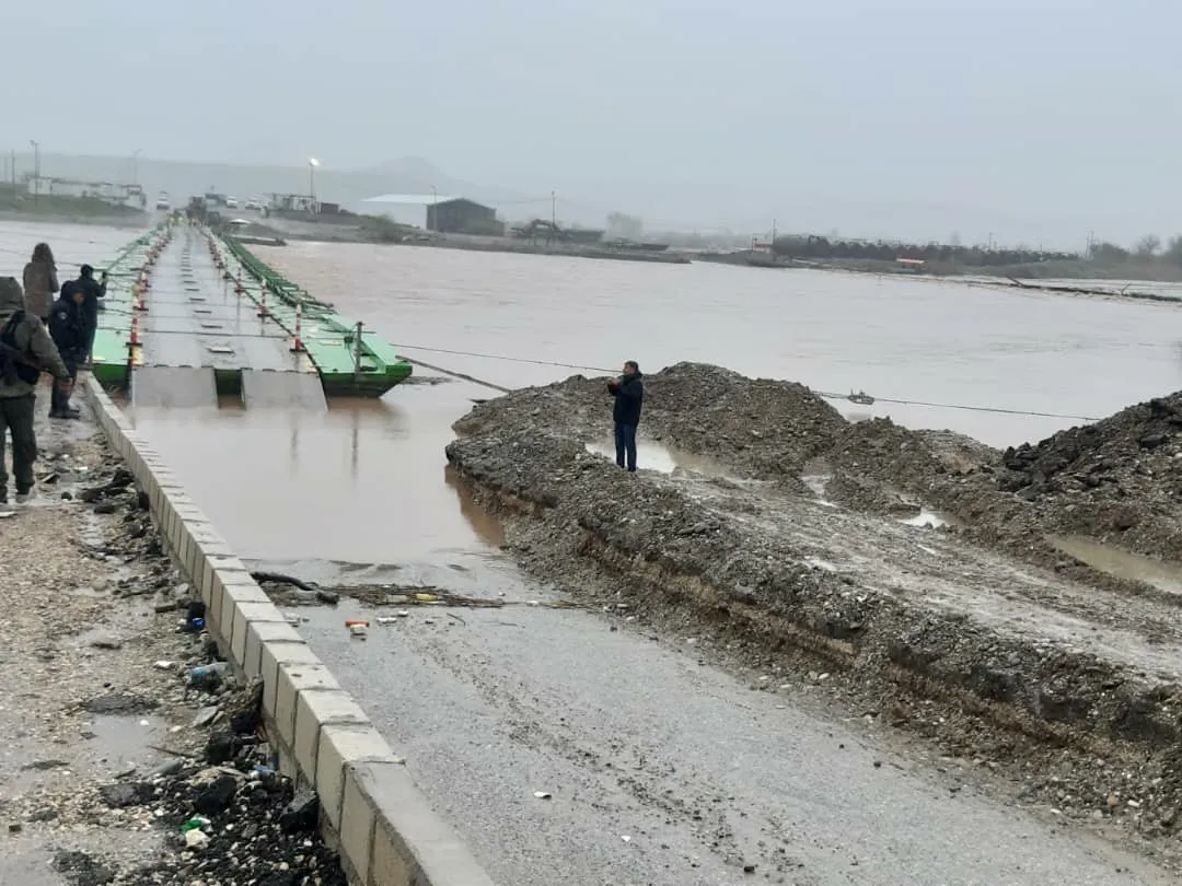 المعبر مغلق حتى إشعار آخر بسبب تضرر الجسور جراء الفيضانات