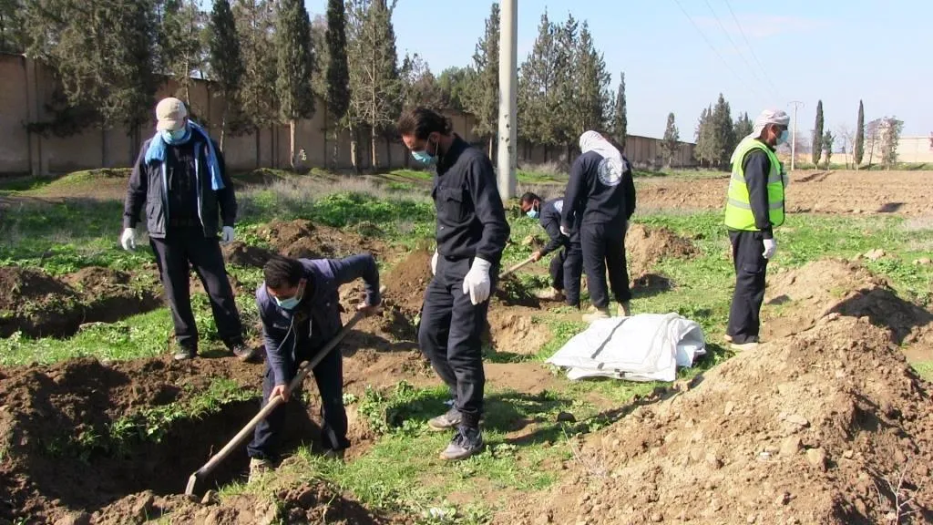 انتشال 300 جثة من مقبرة فخيخة في الرقة