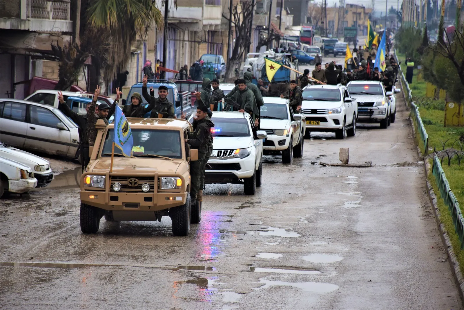 أهالي سري كانيه يحتفلون بانتصار قوات سوريا الديمقراطية