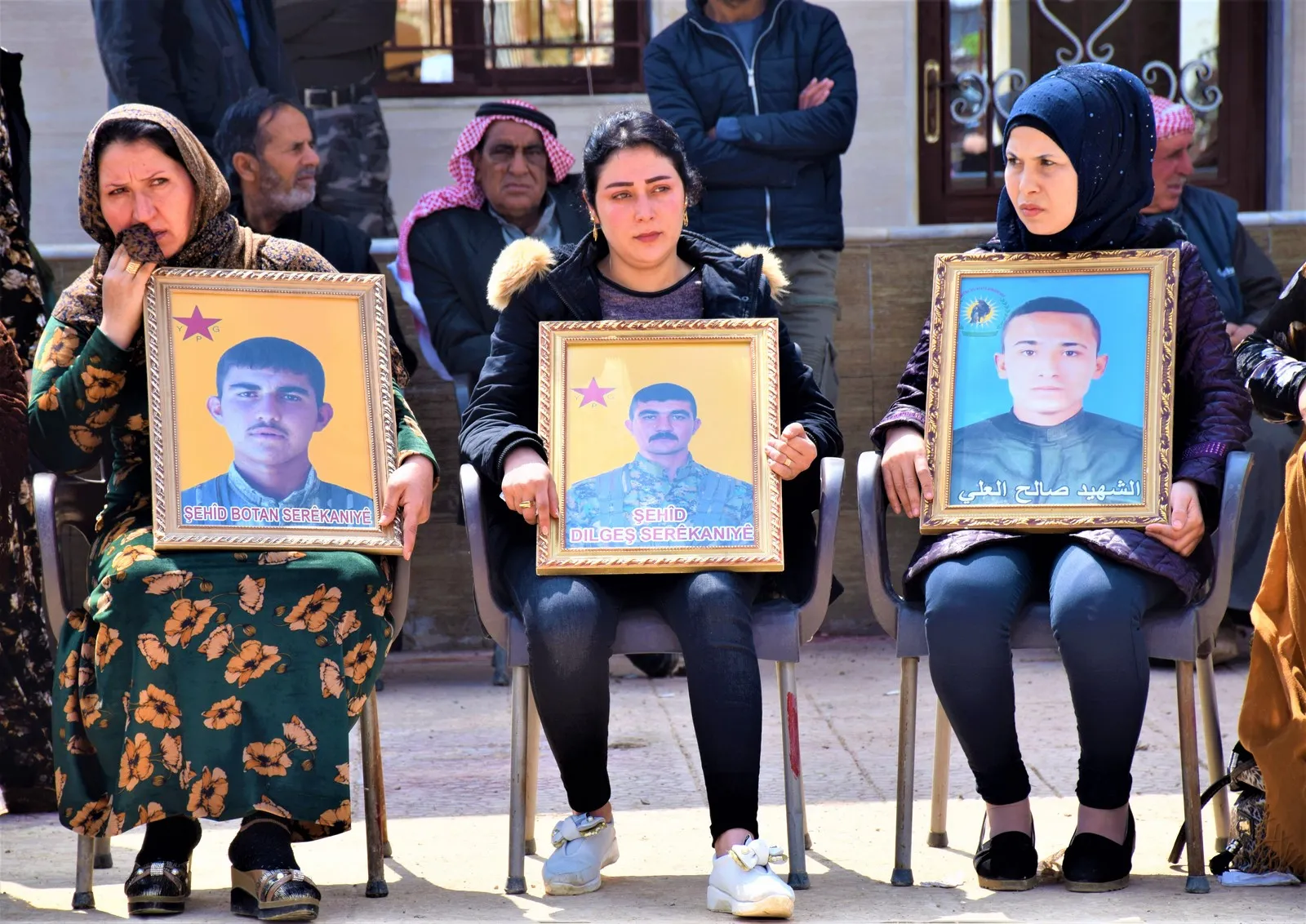 في ذكرى استشهاد القيادي عكيد أهالي سري كانيه يستذكرون 80 شهيداً