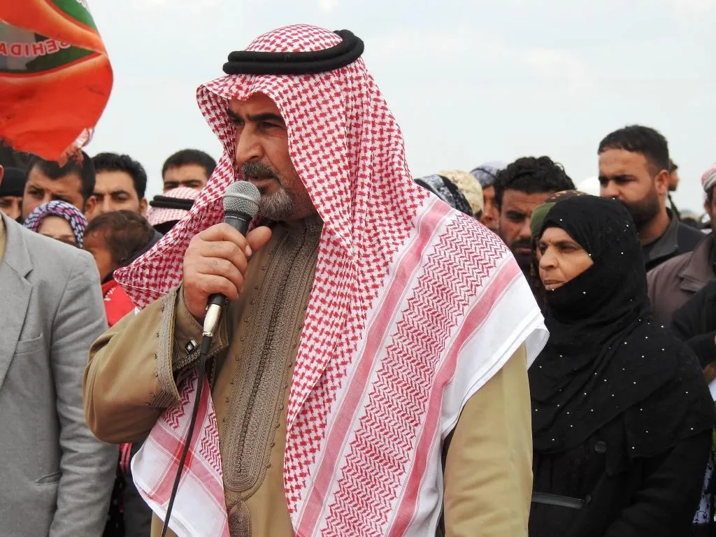 مزار الشهيد سيفدار يحتضن ثلاثة شهداء