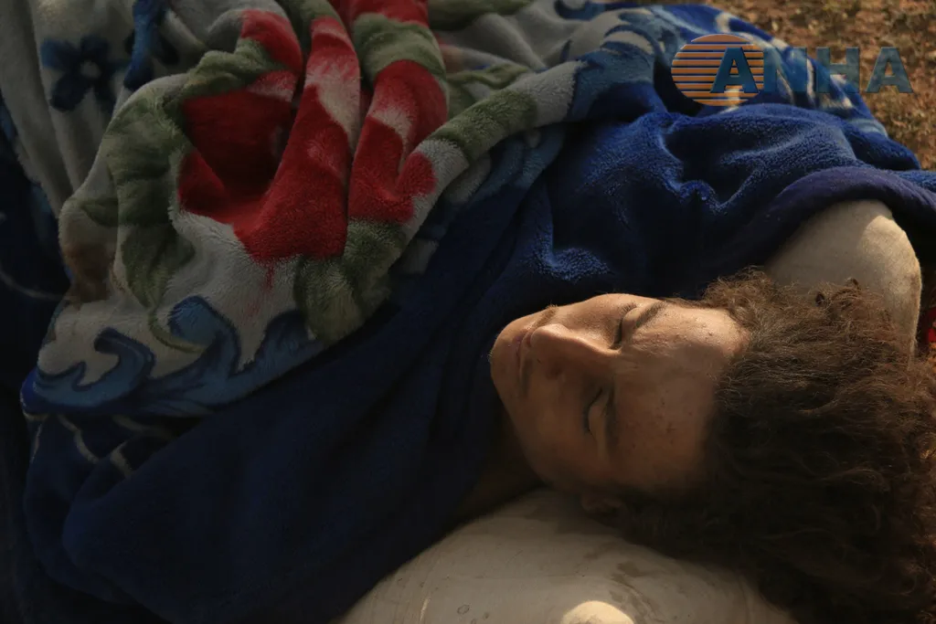 قيادي: 6 آلاف من المرتزقة وعوائلهم خرجوا من جحور الباغوز بعد استئناف القتال
