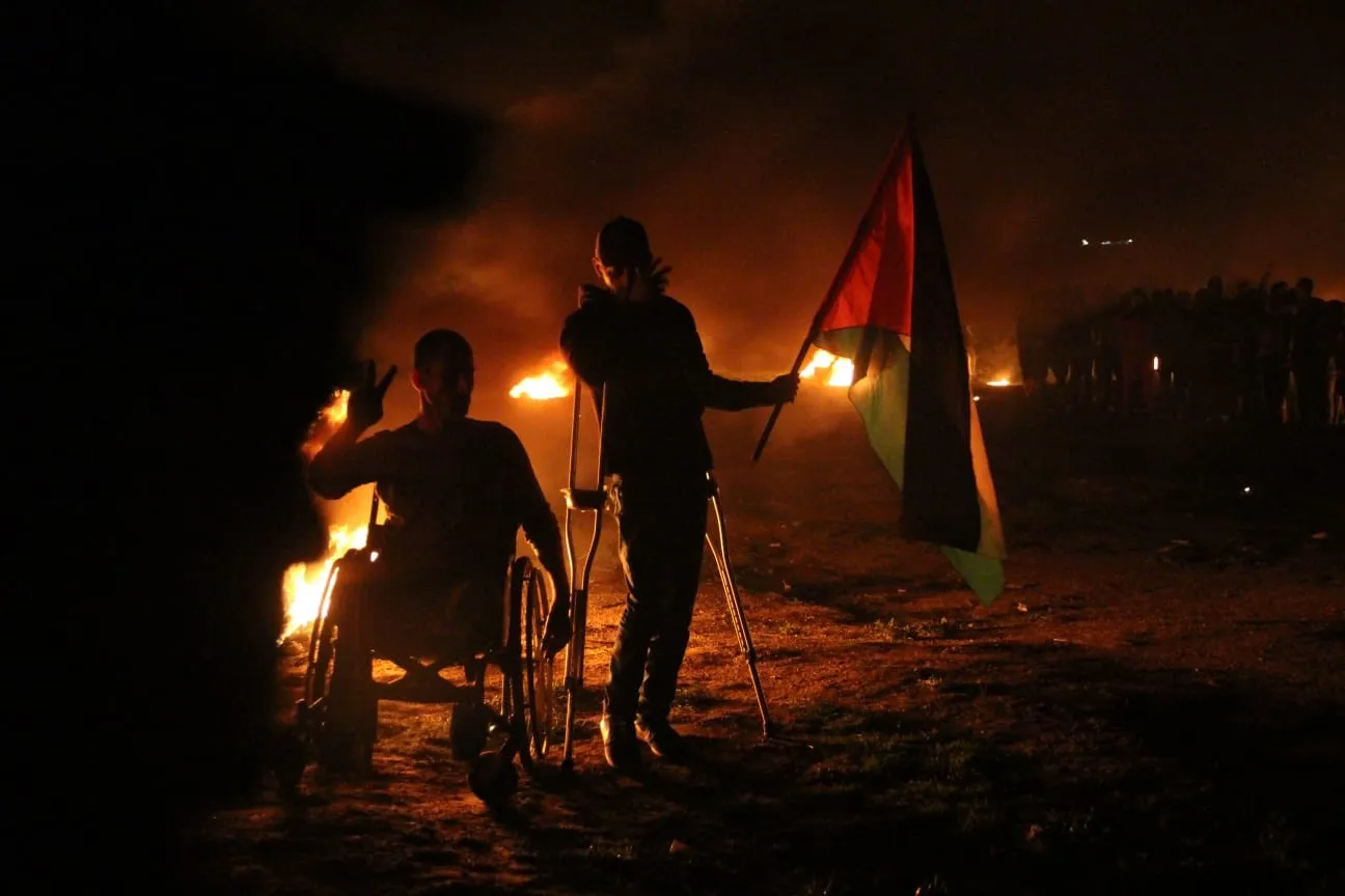 إصابة 4 فلسطينيين وسقوط صواريخ من غزة قرب المدن الإسرائيلية