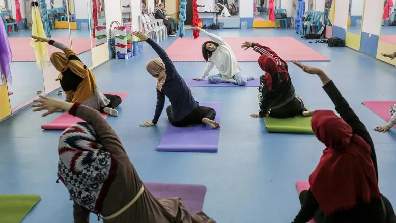 الفنون الاستعراضية كبوابة للترفيه عن النفس.. نساء غزة يتحدين الحصار