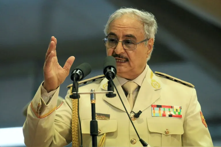 قوات حفتر على بعد 27 كلم من طرابلس, ومجلس الأمن يلتم اليوم لمناقشة الوضع