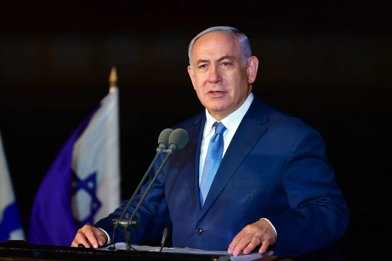 الأسرى الفلسطينيون يهددون بالإضراب ونتنياهو: ترامب سيعترف قريباً بسيادتنا على الضفة