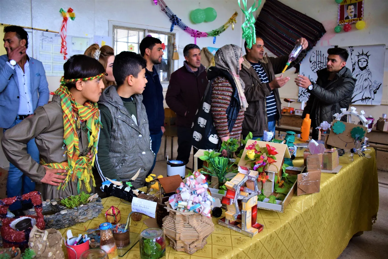 معرض لطلاب مدرسة خضر دريعي بسري كانيه