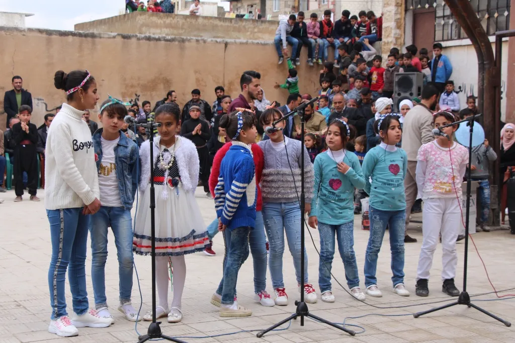 تحت شعار " صغار مبدعون " افتتاح معرض واحتفالية لطلبة مدرسة في منبج