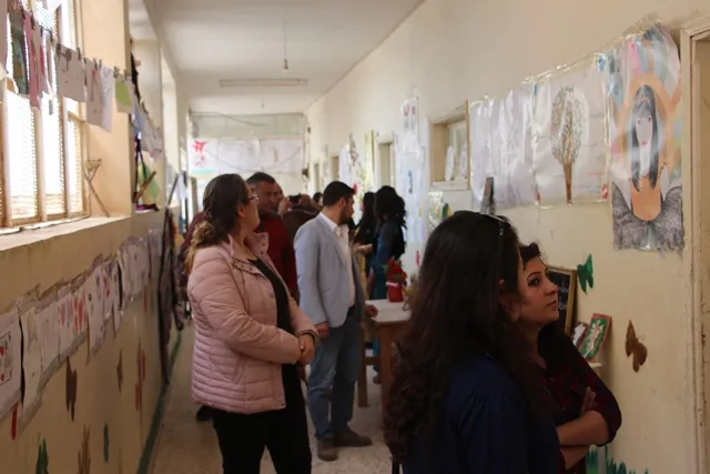 معرضاً للطلبة المتفوقين في المرحلة الإعدادية