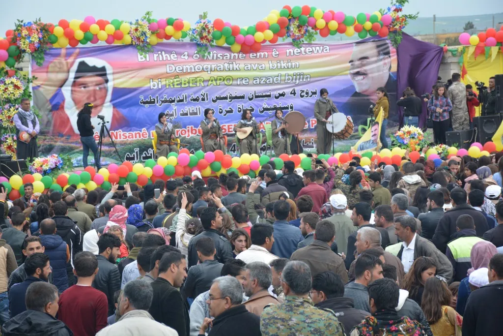 زراعة أشجار واحتفالات بمناسبة ميلاد أوجلان