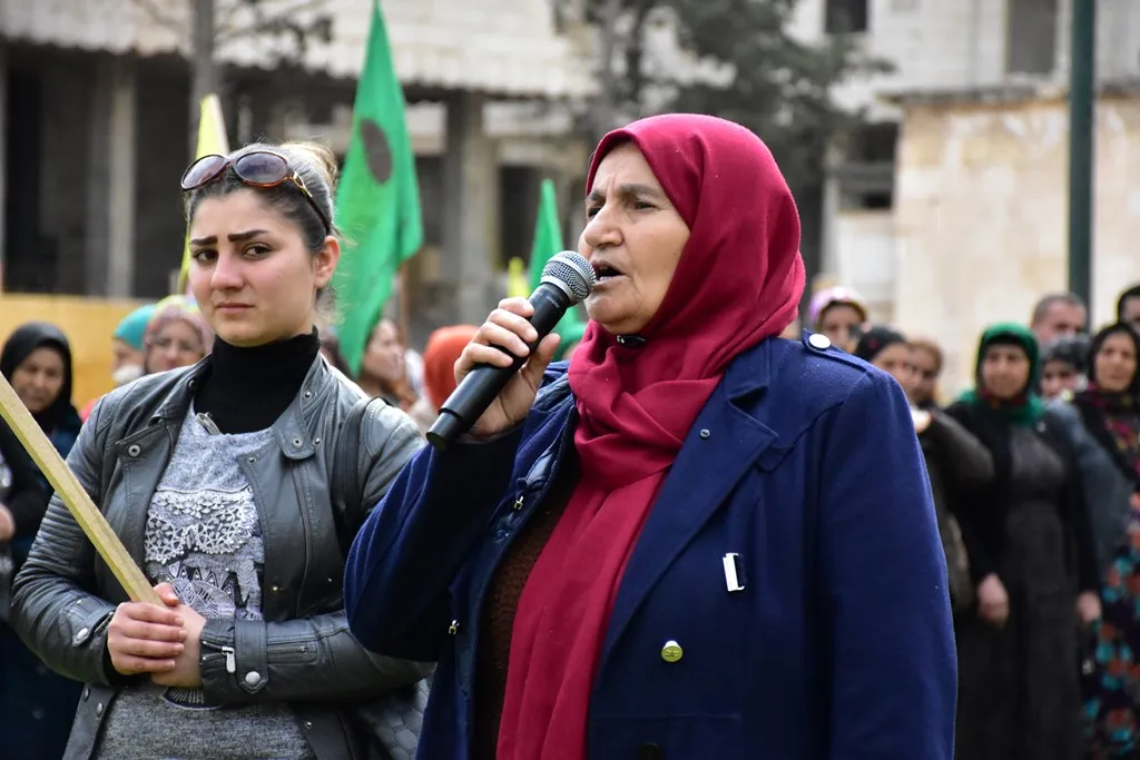غرس 120 شجرة وعقد اجتماع بمناسبة ميلاد أوجلان في حلب والشهباء