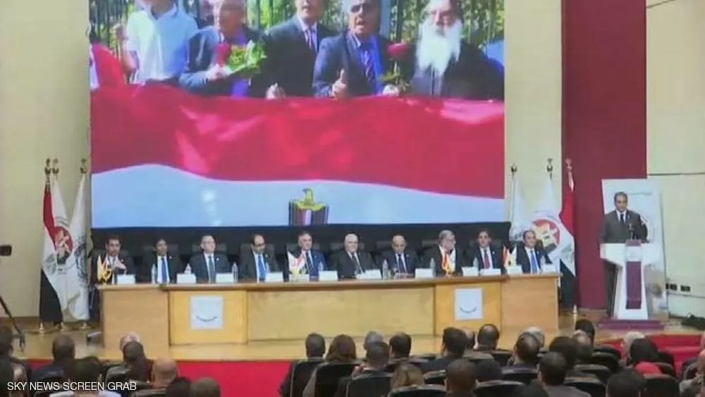 مصر تقر التعديلات الدستورية بعد موافقة غالبية المصوتين