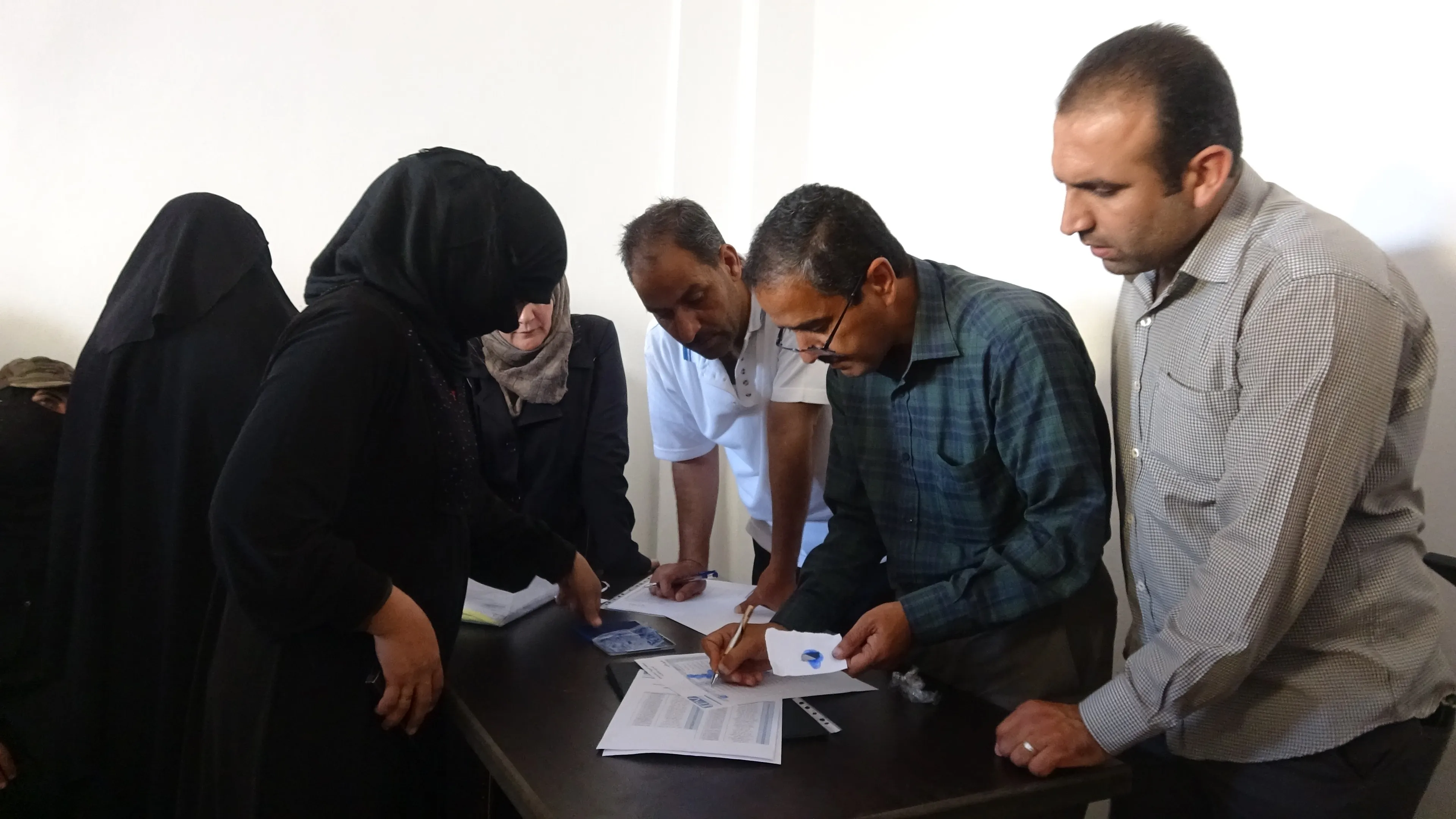 لجنة المرأة تعمل على رفع مستوى المرأة الاقتصادي