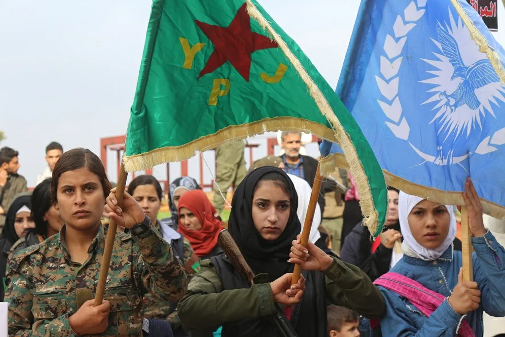ماذا حققت المرأة في الطبقة خلال عامين من التحرير؟