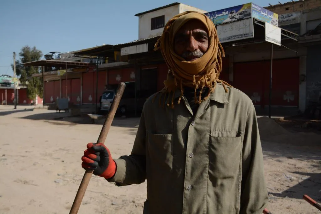 من على رأس عملهم هنأوا عمال العالم أجمع
