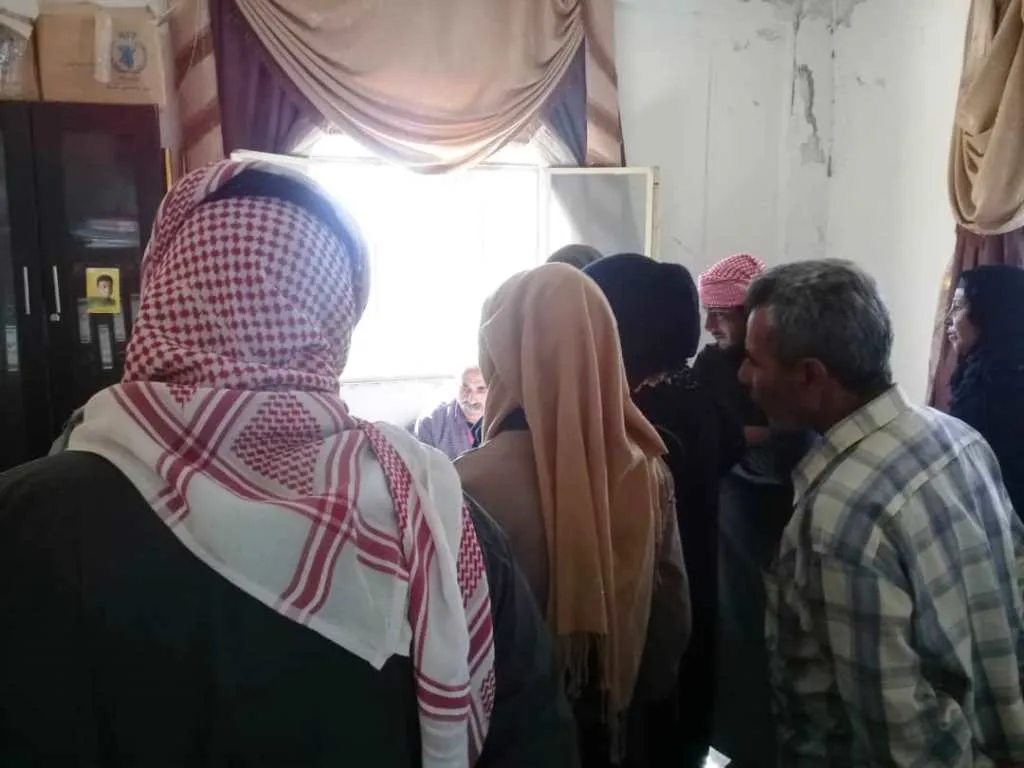 مجلس عوائل الشهداء يقدم المساعدات للعوائل المحتاجة في دير الزور