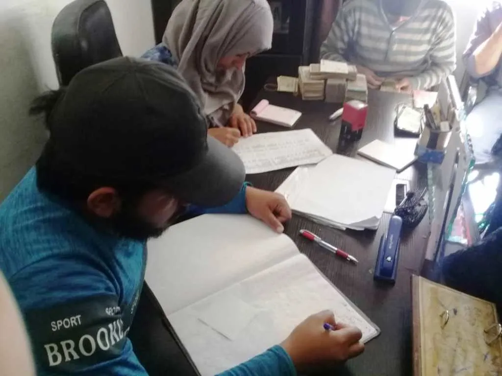 مجلس عوائل الشهداء يقدم المساعدات للعوائل المحتاجة في دير الزور