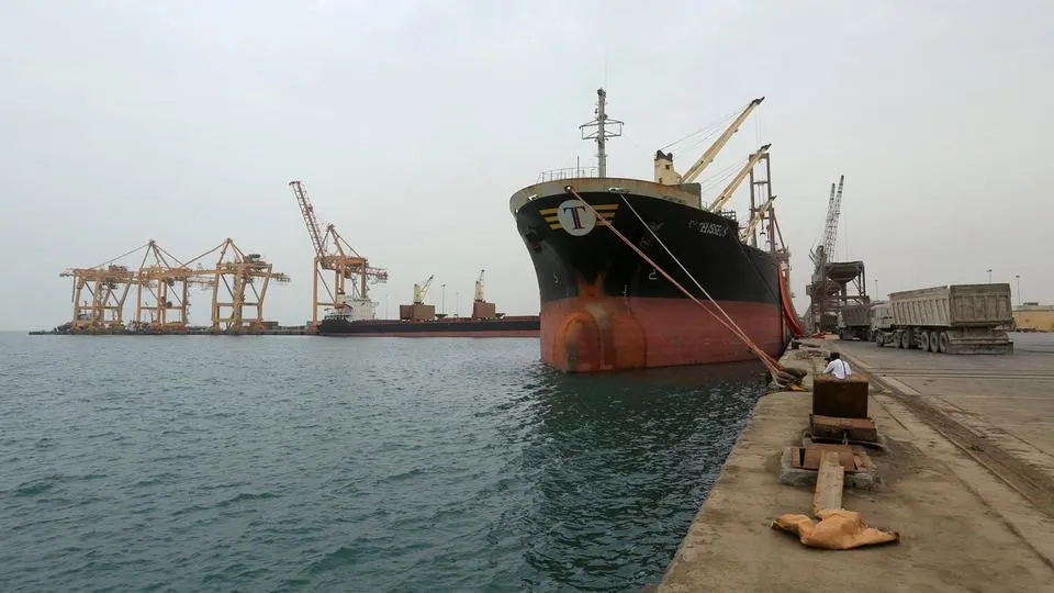 مسؤولون أمميون يجتمعون مع طرفي النزاع في اليمن لمناقشة عائدات الموانئ