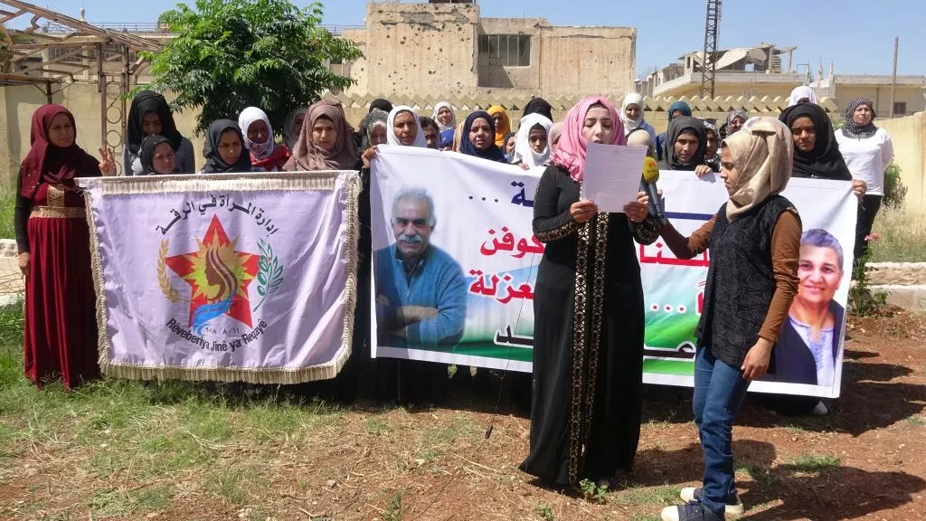 إدارة المرأة في الرقة: انتصار ليلى كوفن ورفاقها هو انتصار للسلام