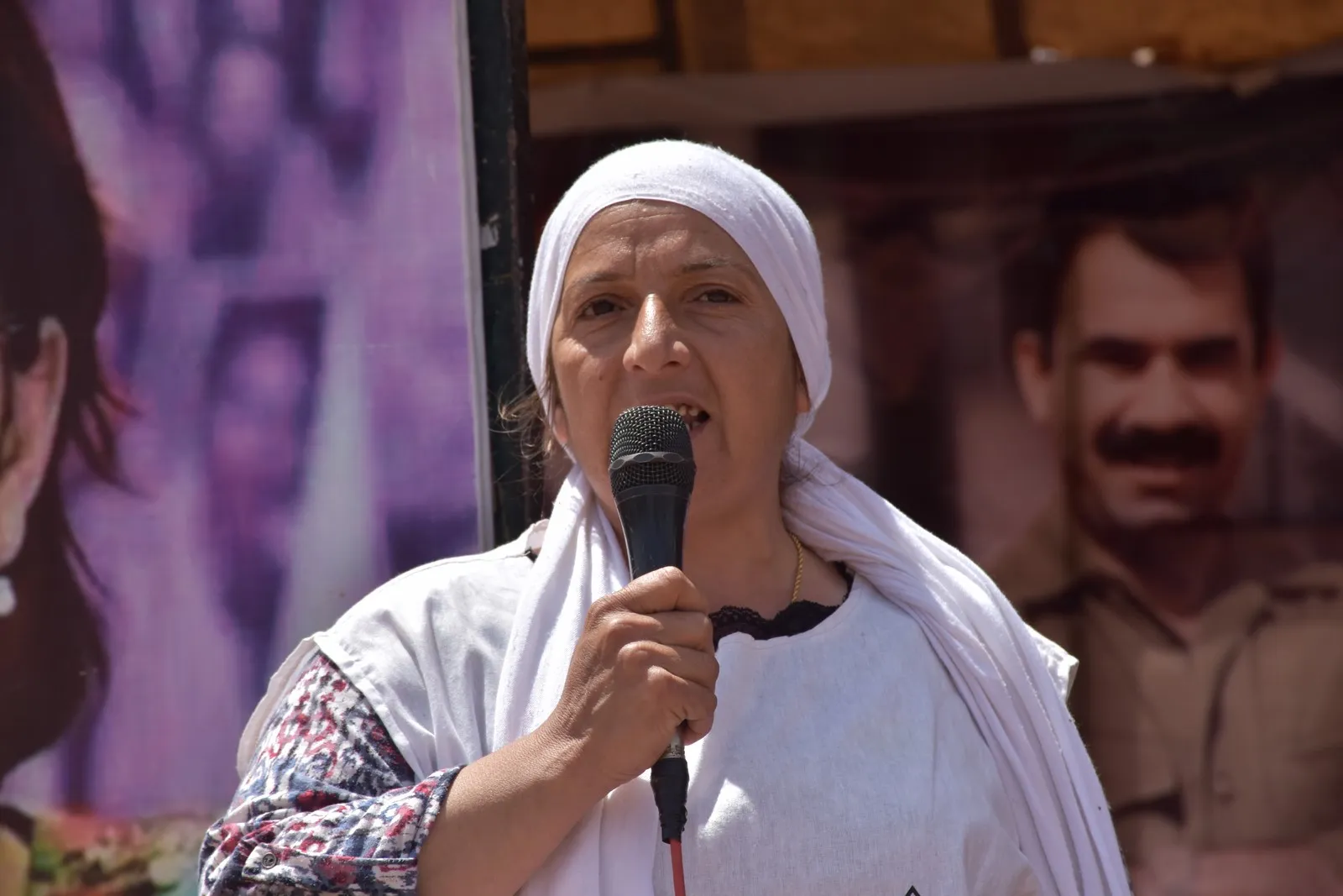 مجلس مقاطعة عفرين يساند مقاومة ليلى كوفن ورفاقها داخل خيمة التضامن
