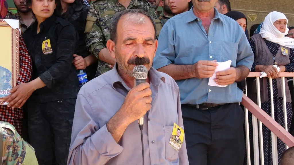 ʹالشهيد إيبو جعل من جسده جسراً لنصل لبر الأمانʹ